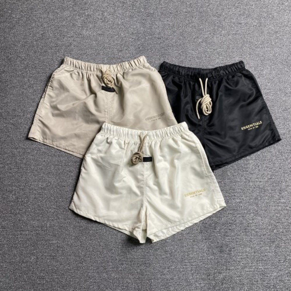 FOG FEAR OF GOD ESSENTIALS Shorts
