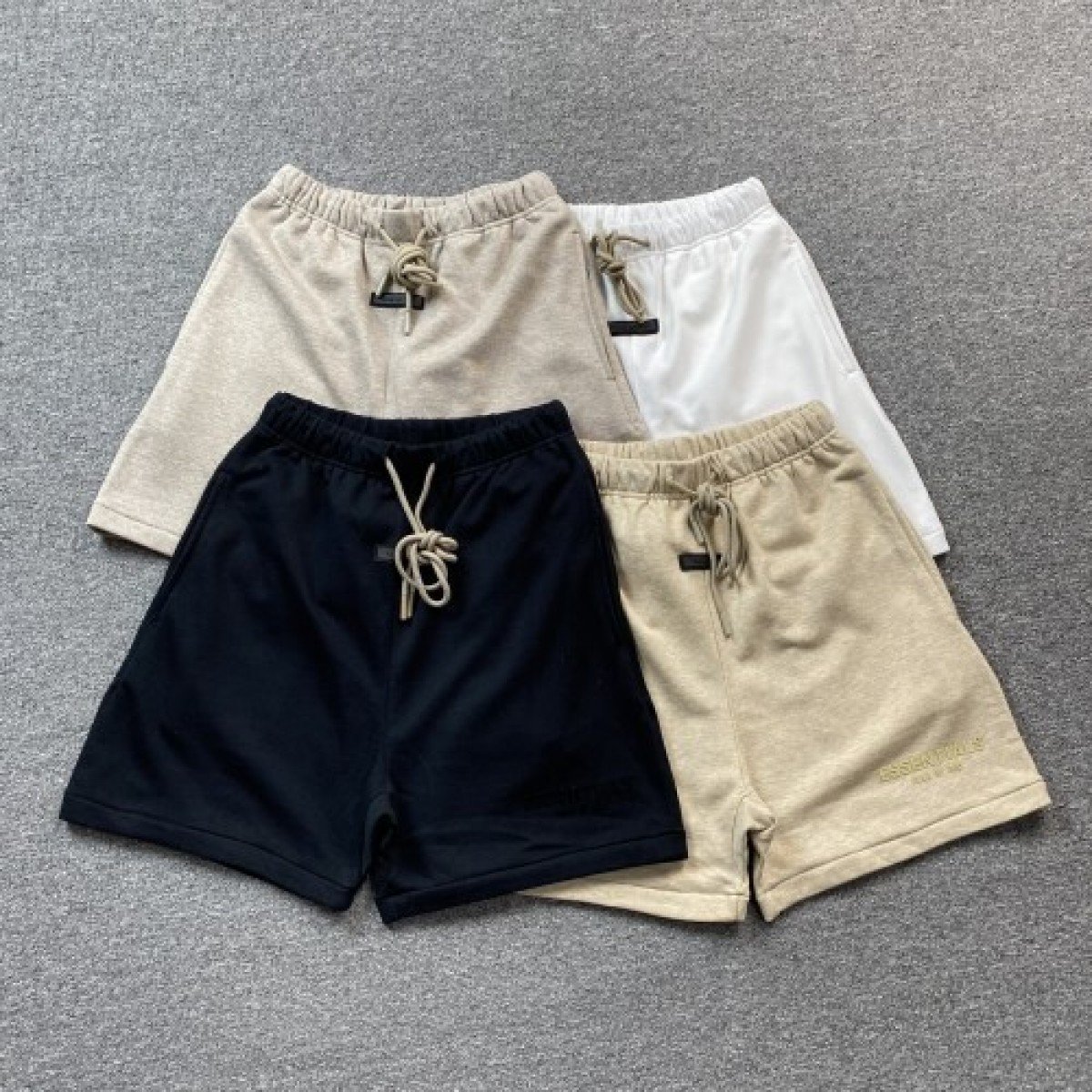FOG FEAR OF GOD ESSENTIALS Shorts