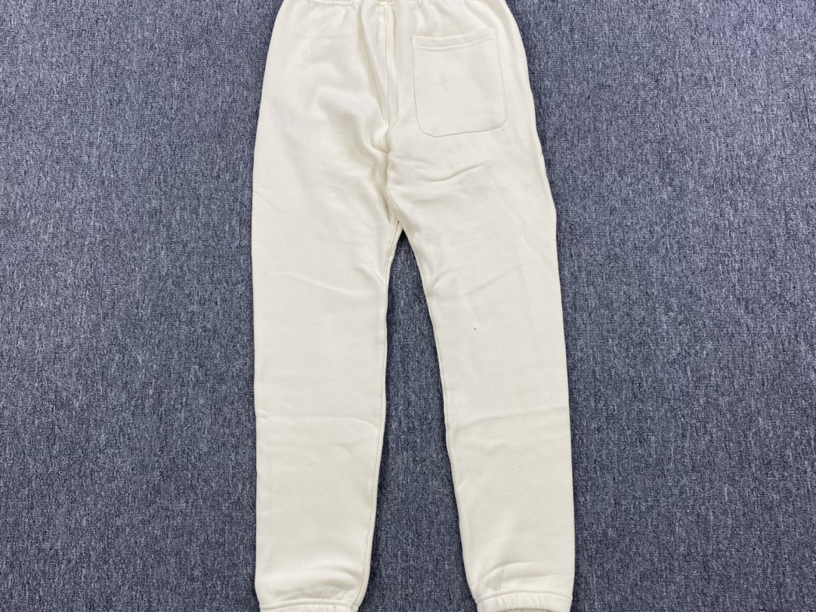 FEAR OF GOD ESSENTIALS