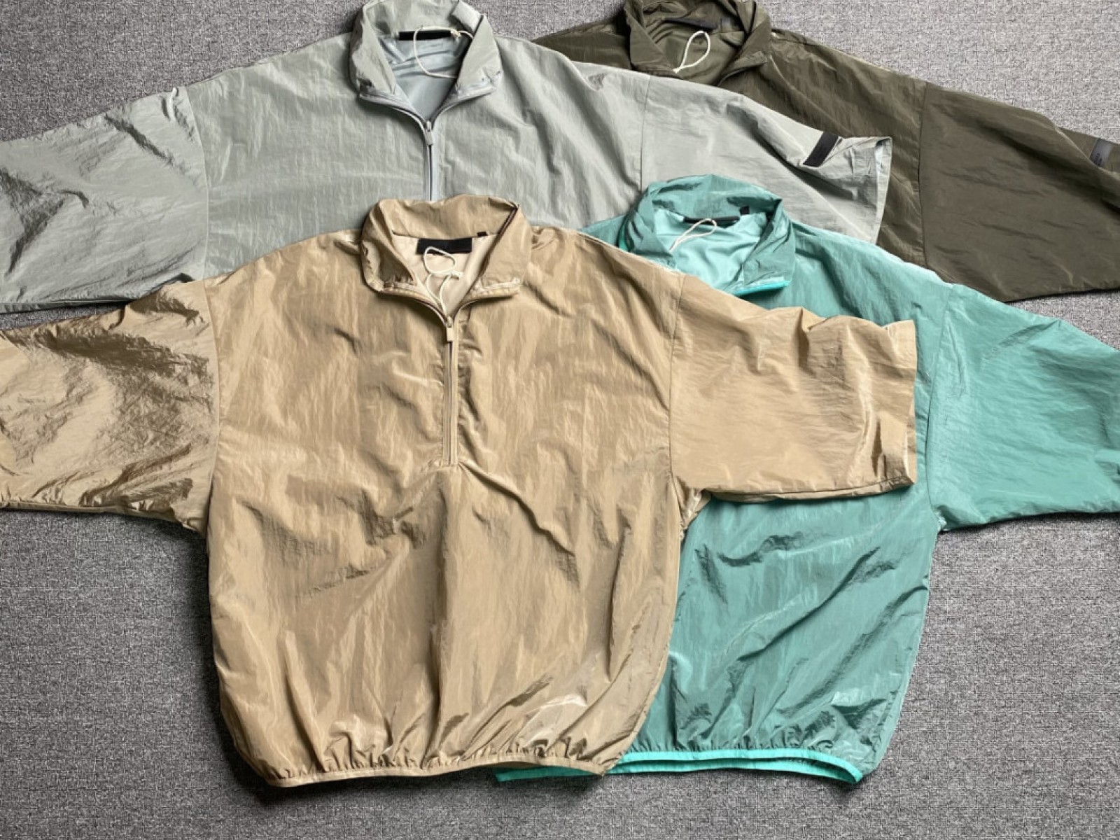 FOG FEAR OF GOD ESSENTIALS