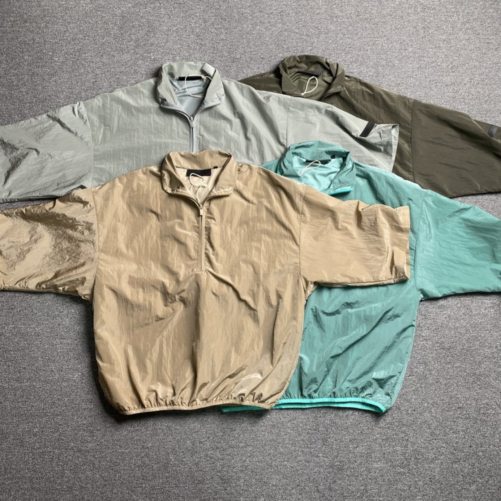 FOG FEAR OF GOD ESSENTIALS