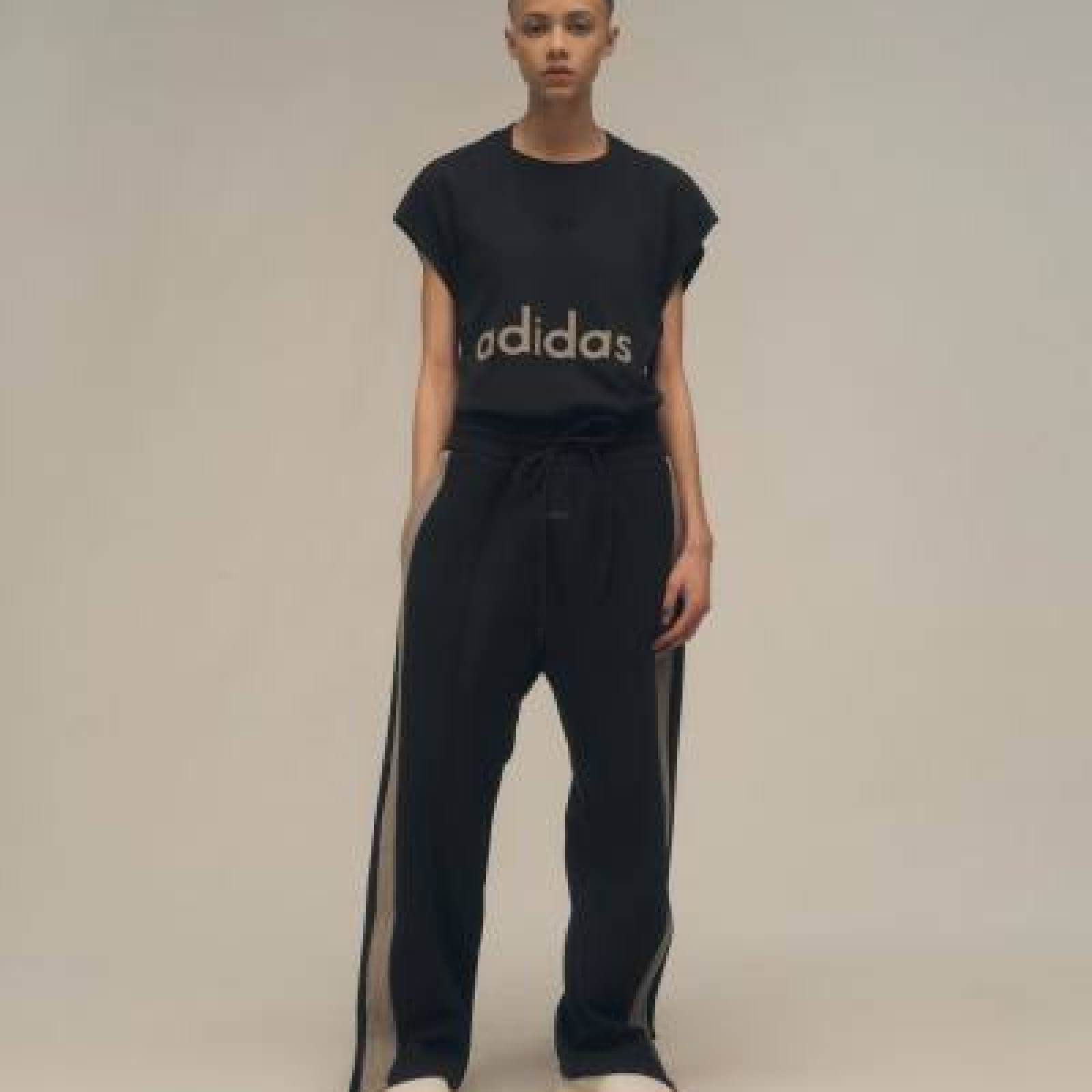 FOG FEAR OF GOD ESSENTIALS Pants