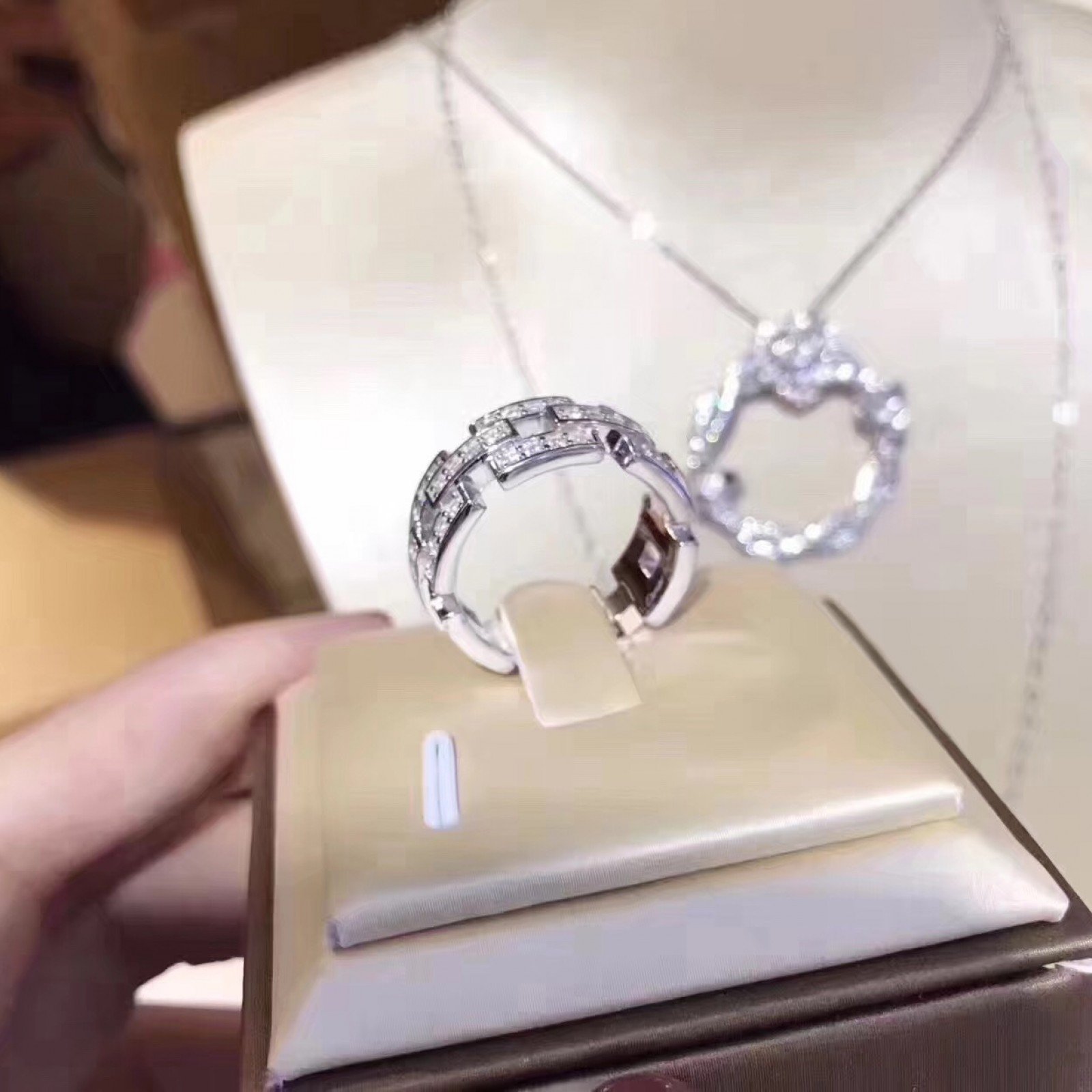 Cartier Ring 71129B