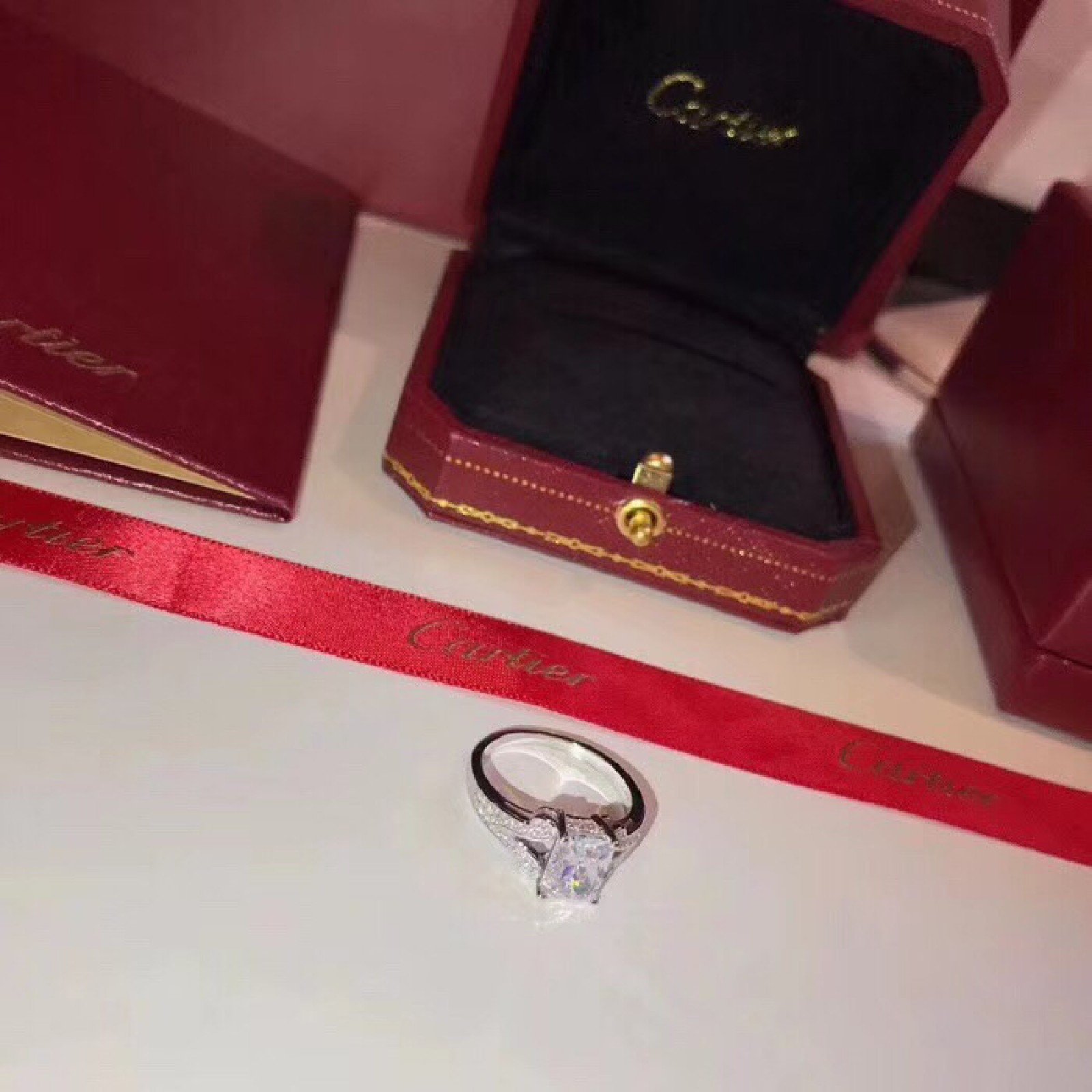 Cartier Ring 81227B