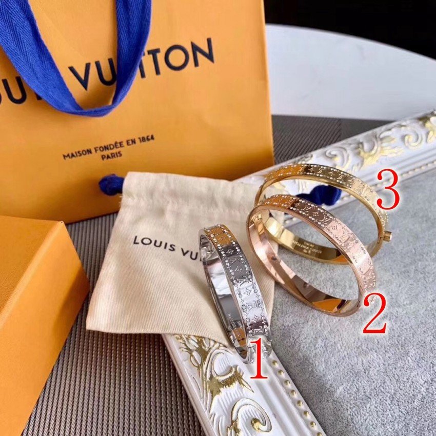 LV Bracelet 111025F