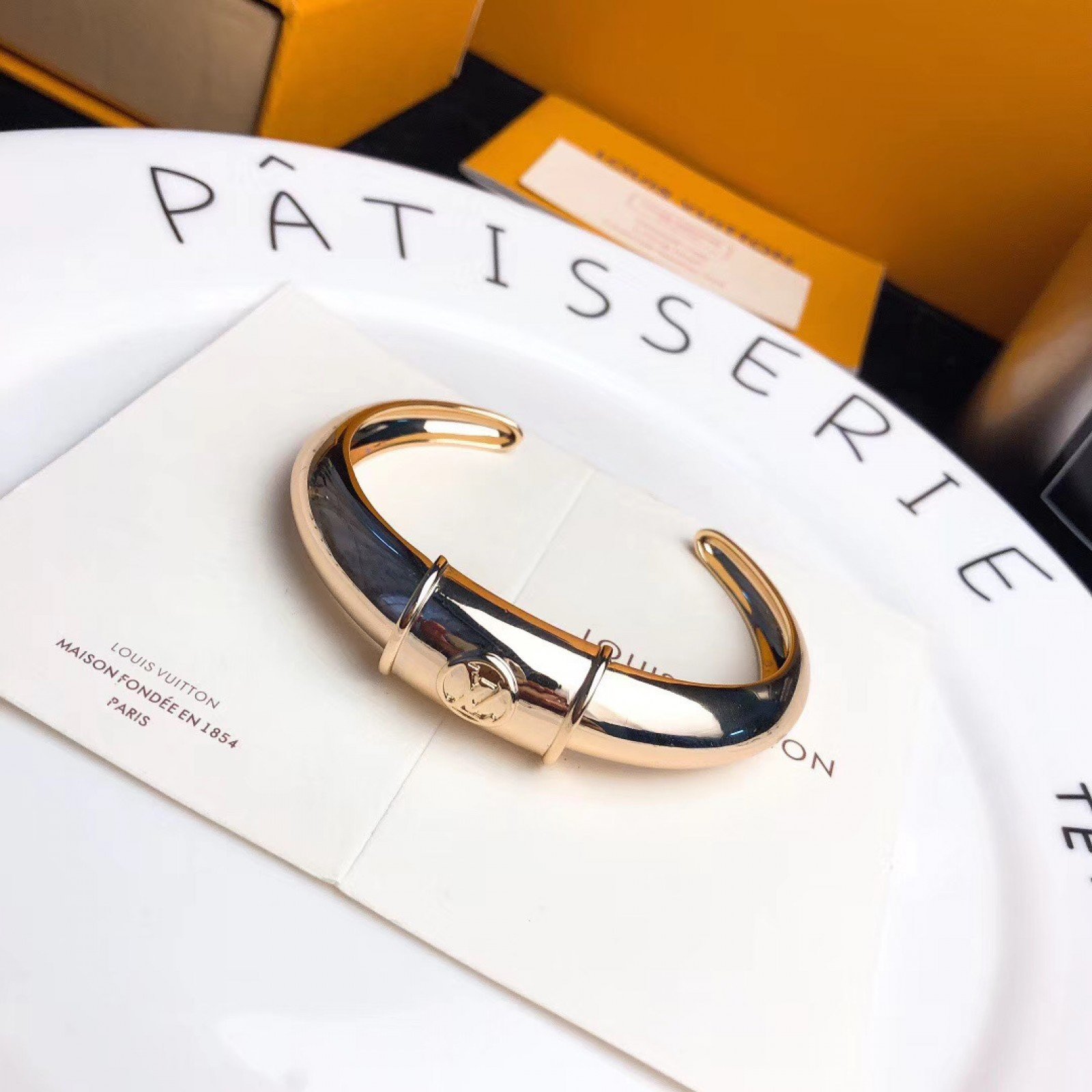LV Bracelet 111117L