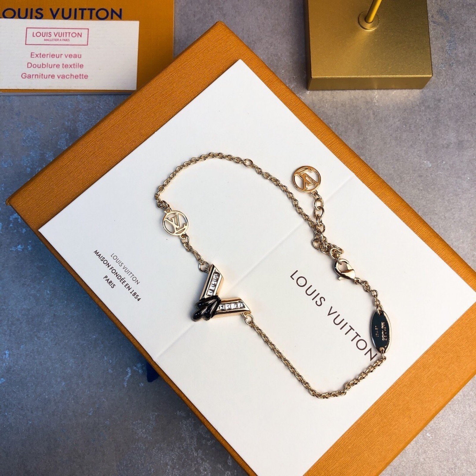 LV Bracelet 111227A