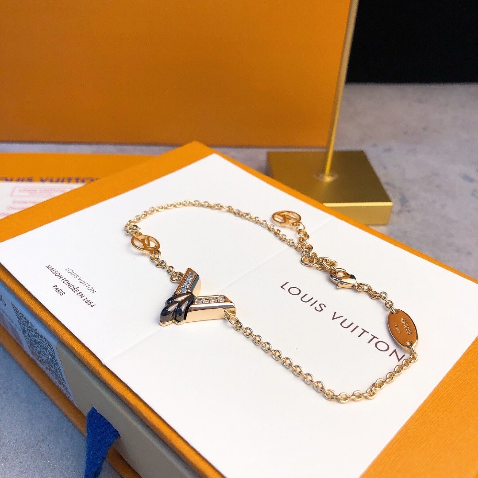 LV Bracelet 111227A