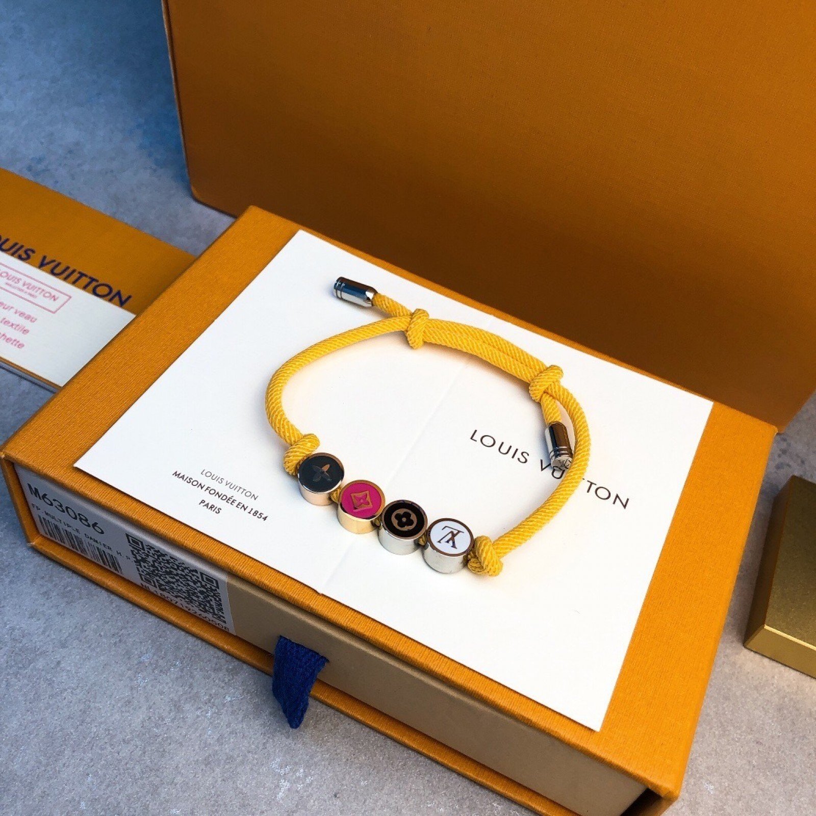 LV Bracelet 111227E