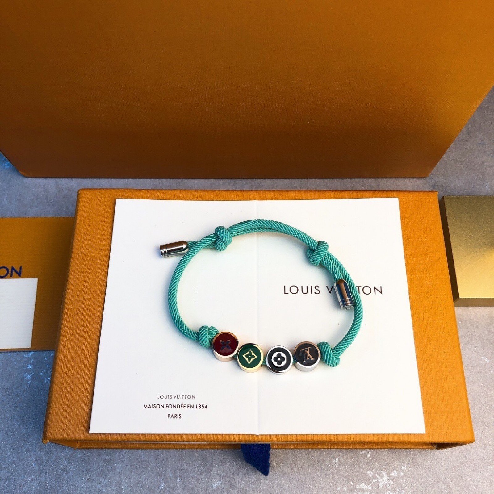 LV Bracelet 111227E