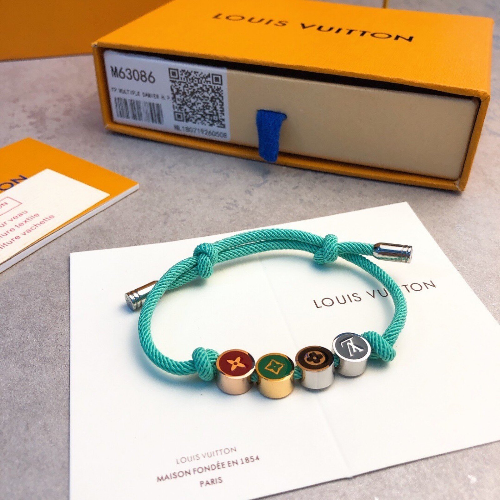 LV Bracelet 111227E
