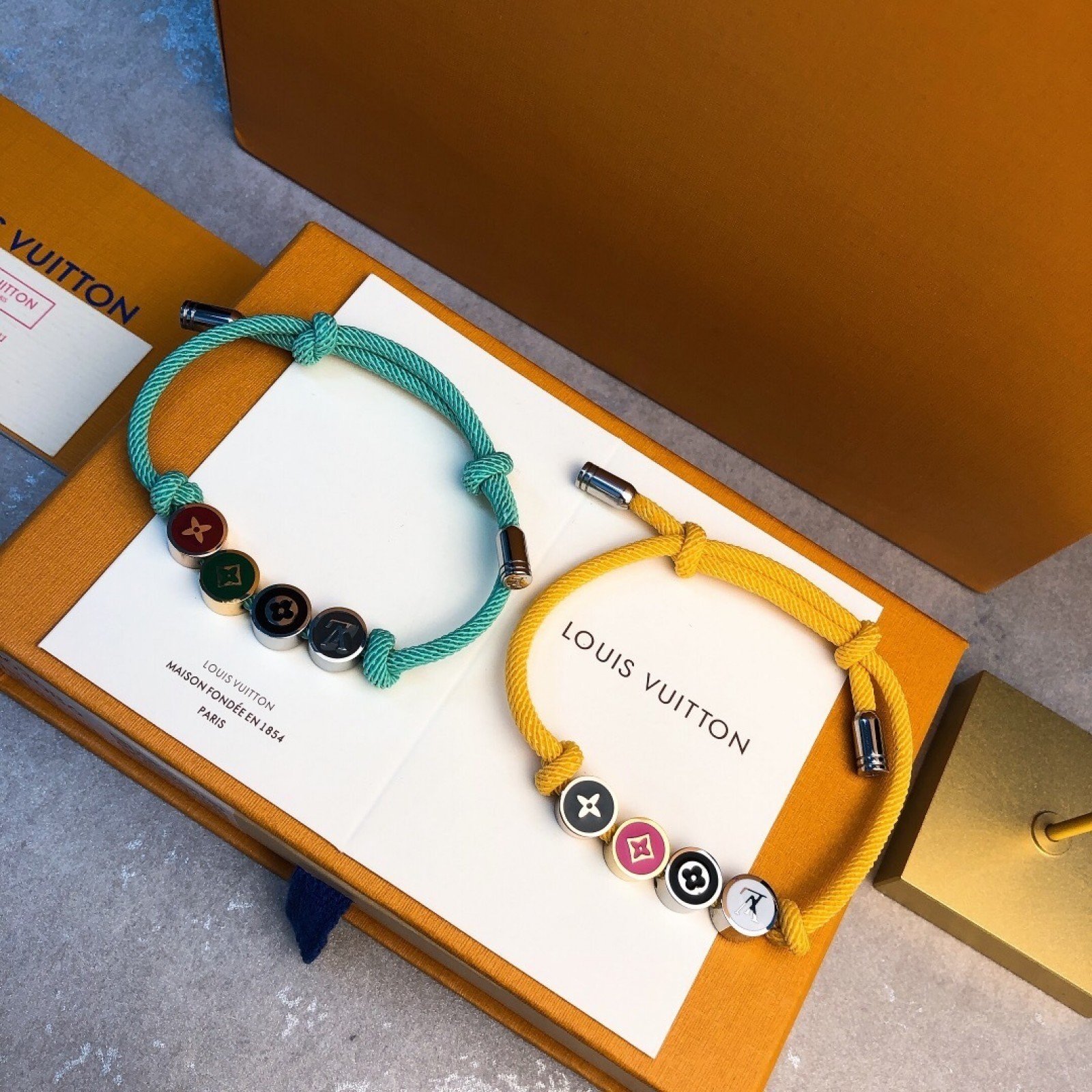 LV Bracelet 111227E