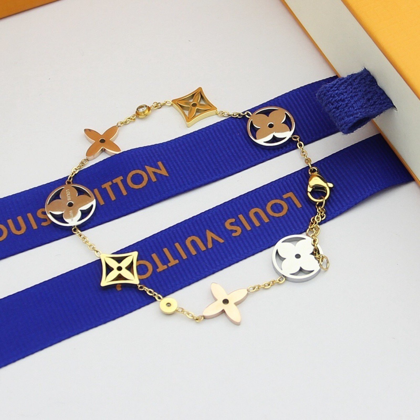 LV Bracelet 111227G