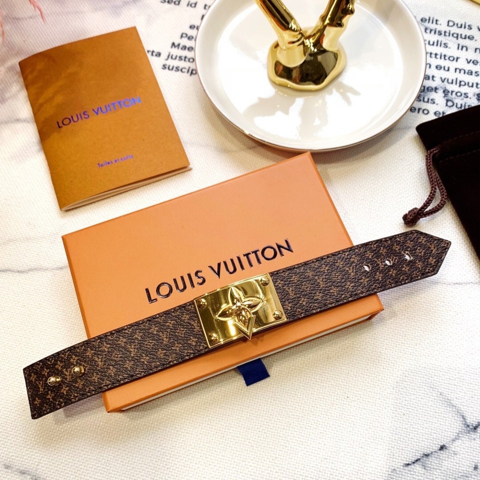 LV Bracelet 120306C