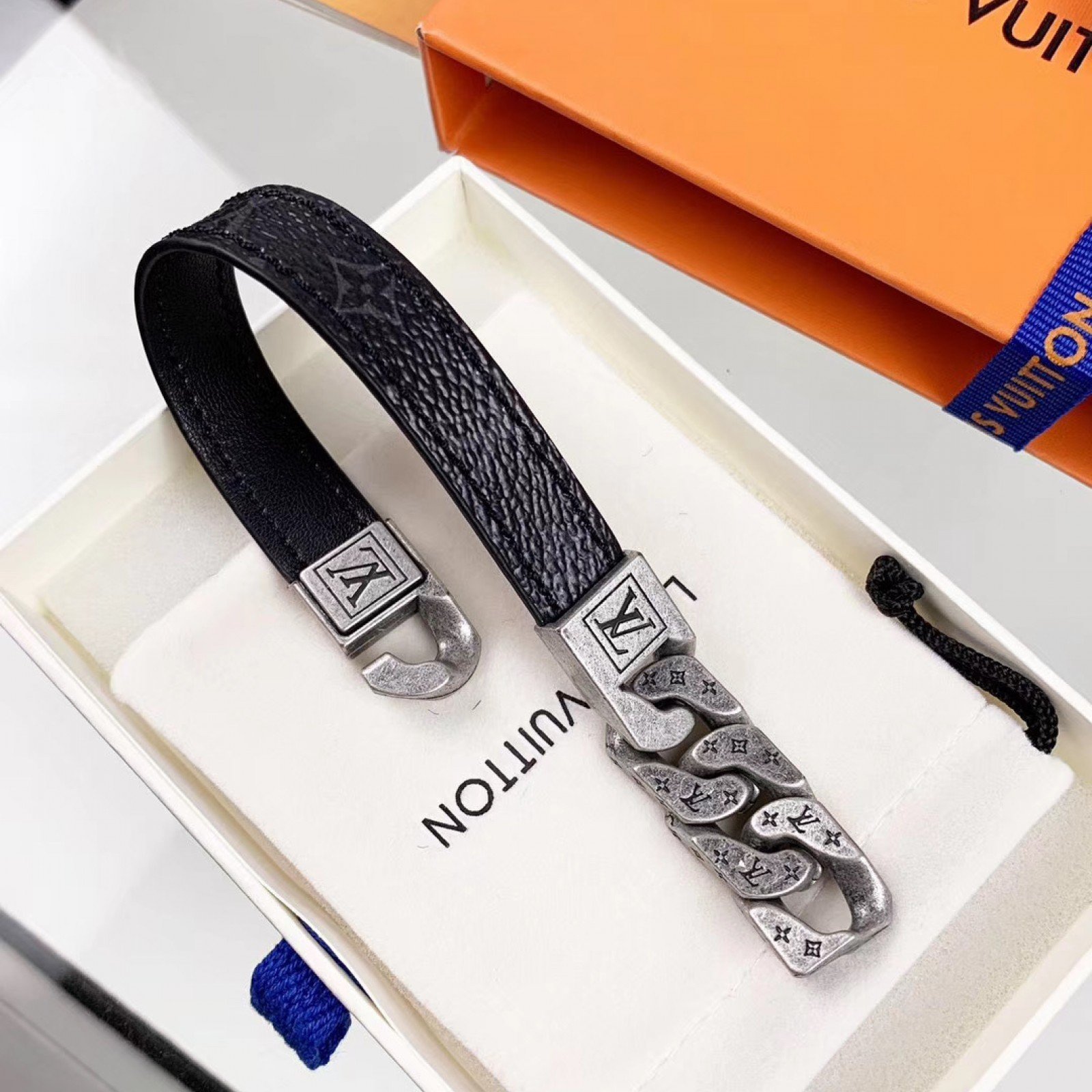 LV Bracelet 120416J