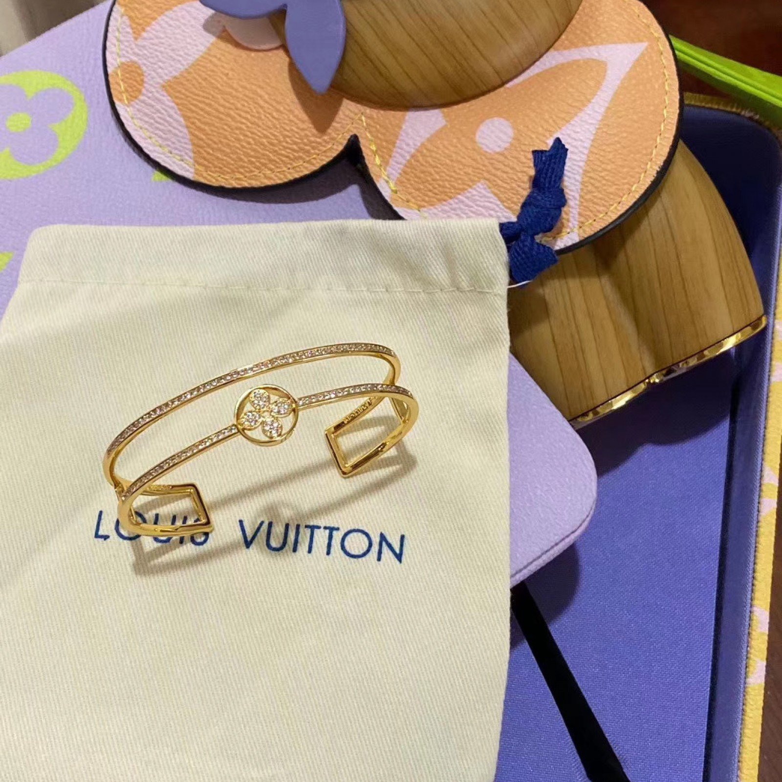 LV Bracelet 120416Z