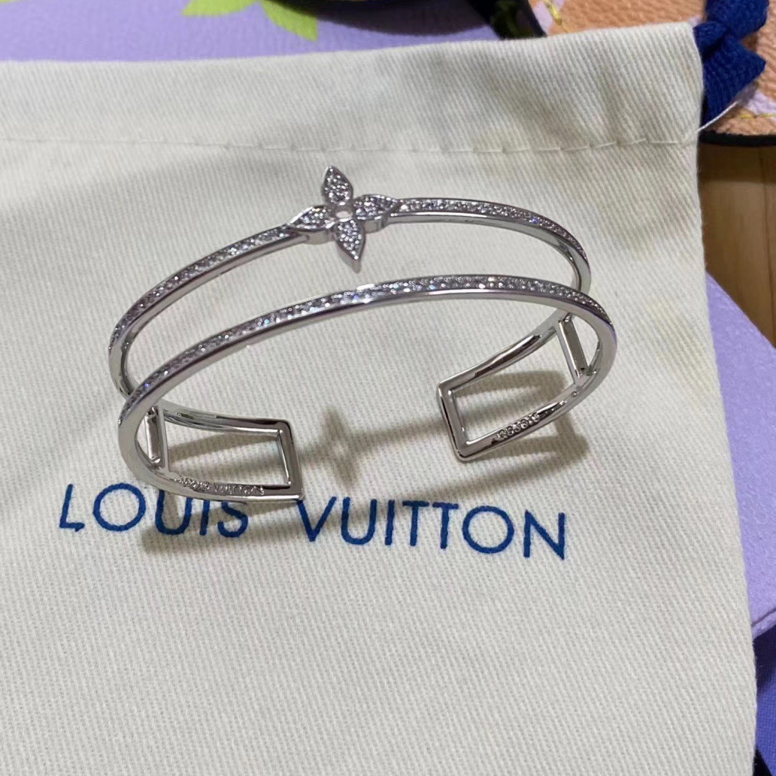 LV Bracelet 120416Z
