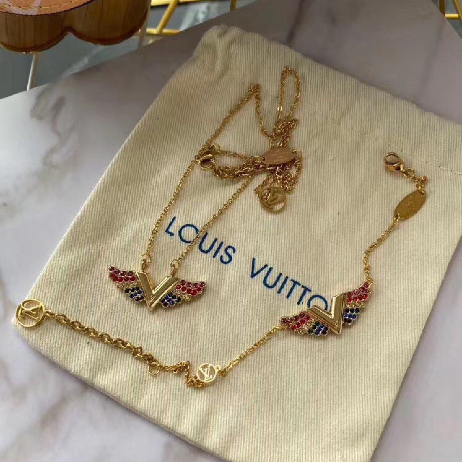 LV Bracelet 120526B