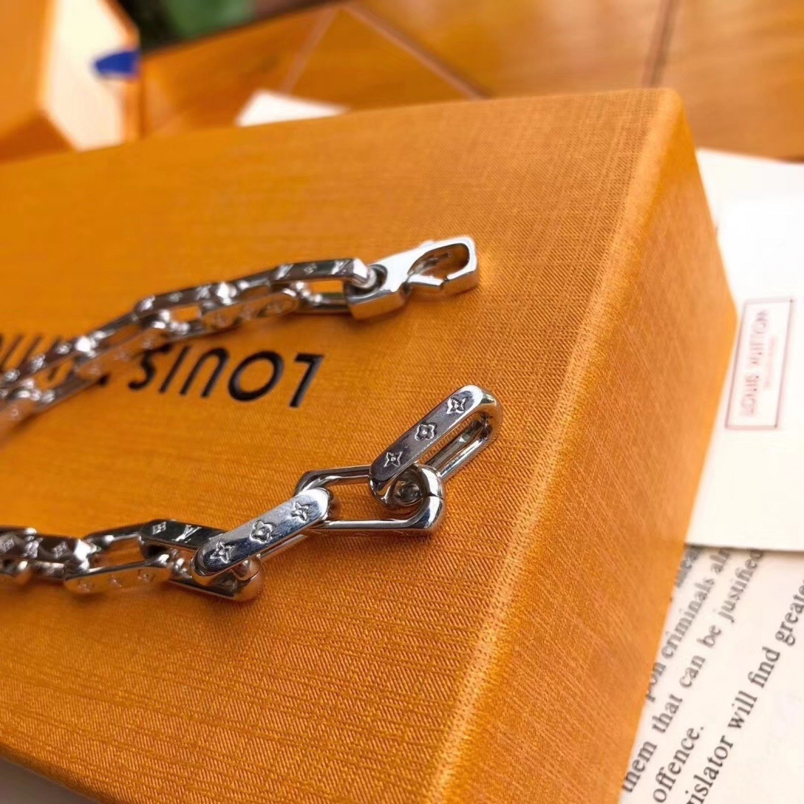 LV Bracelet 120529A