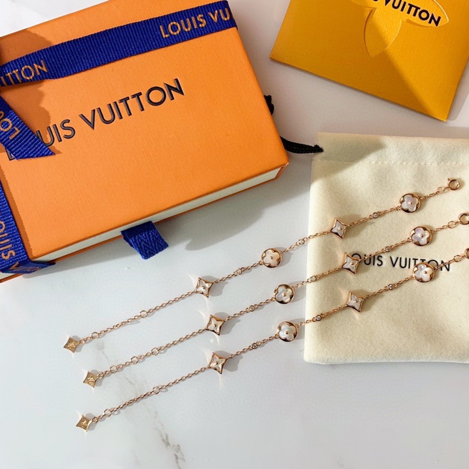 LV Bracelet 120916A