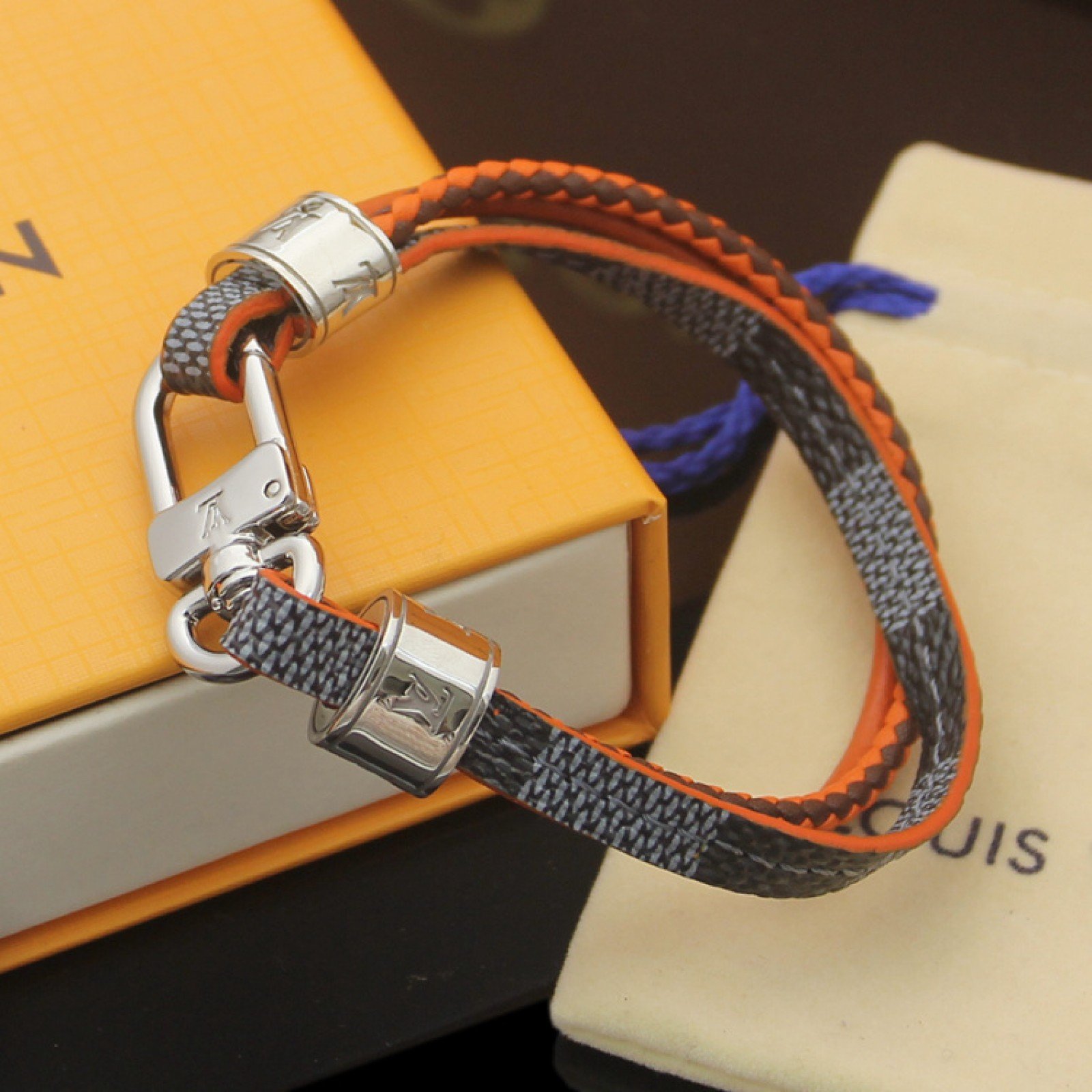 LV Bracelet 130807C