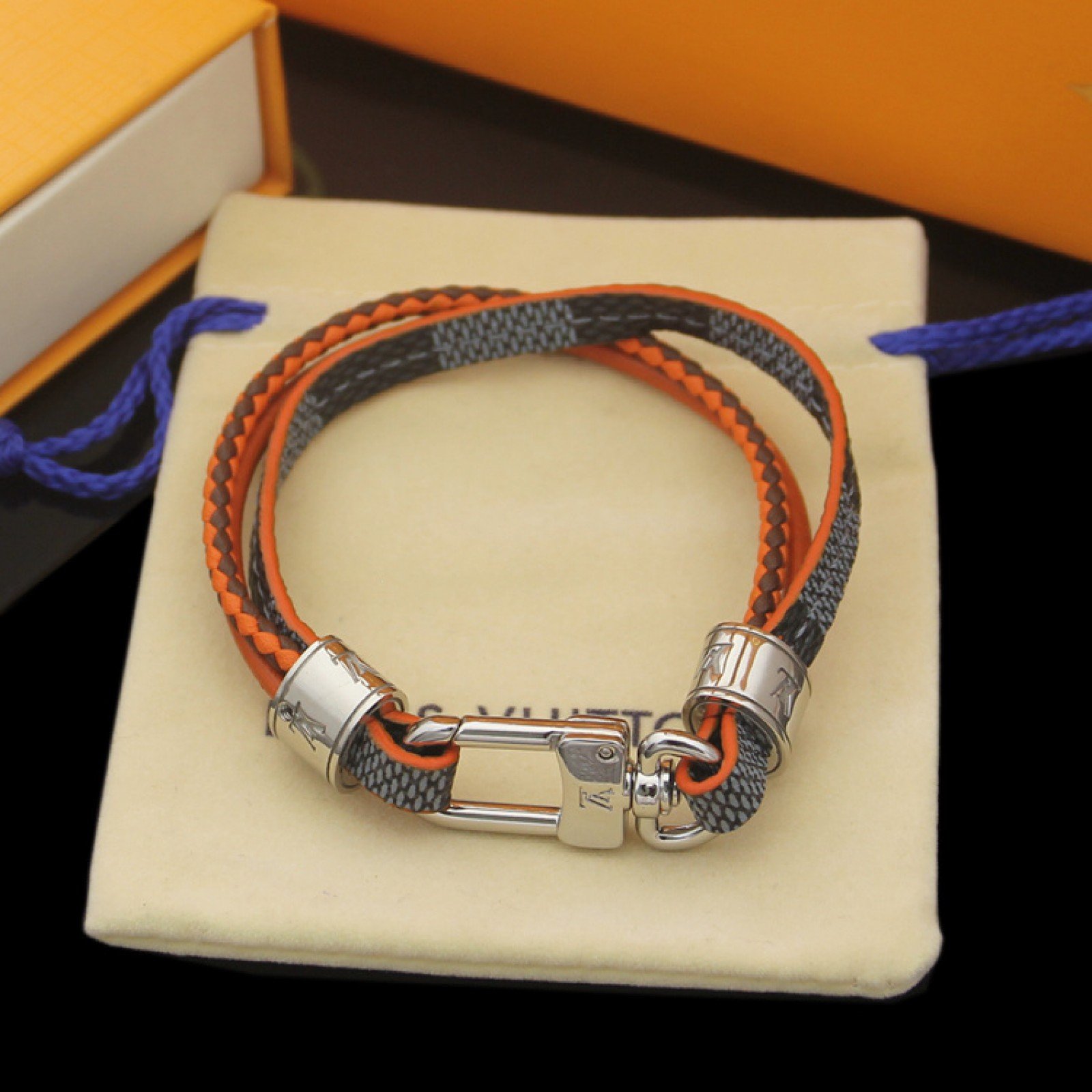 LV Bracelet 130807C