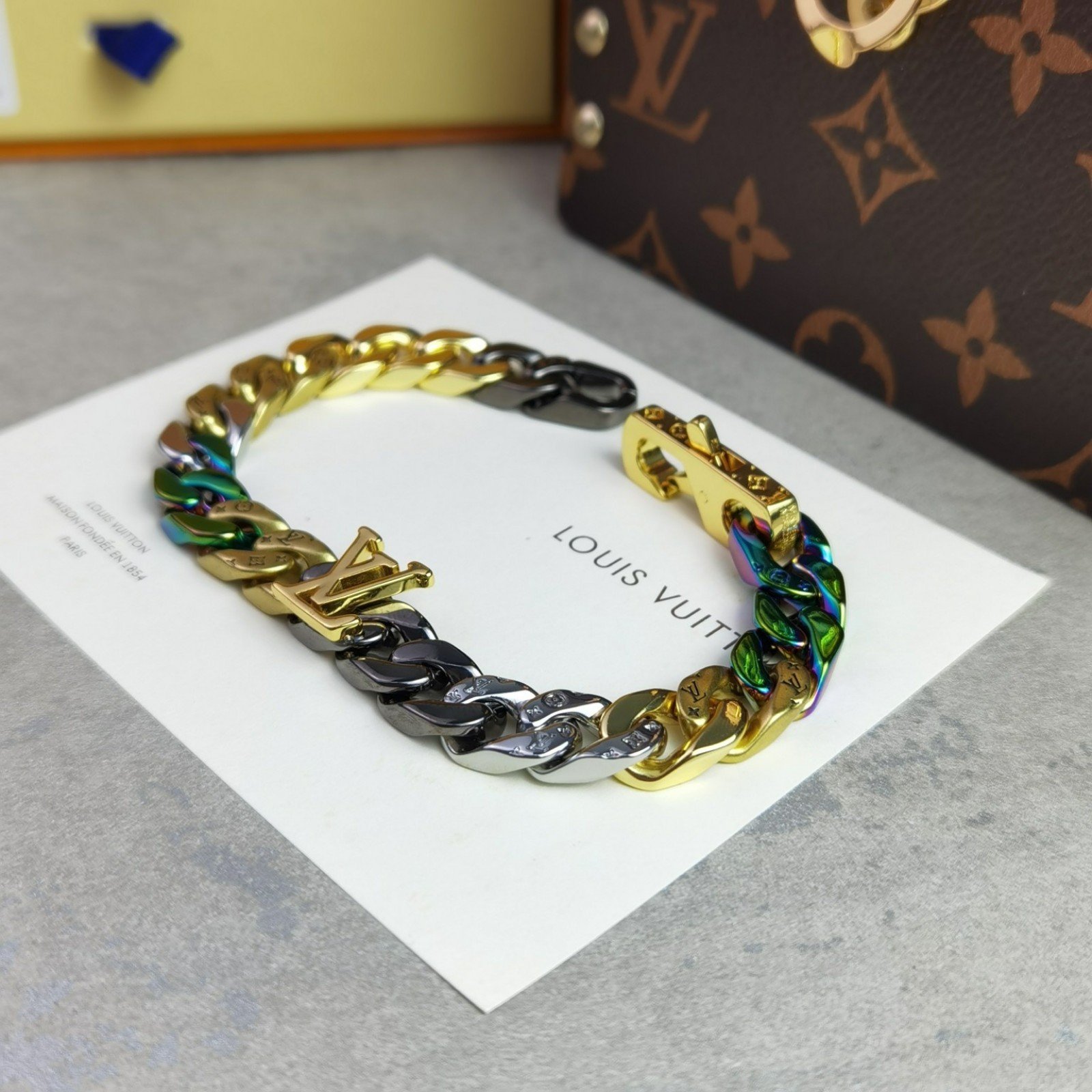 LV Bracelet 130807E