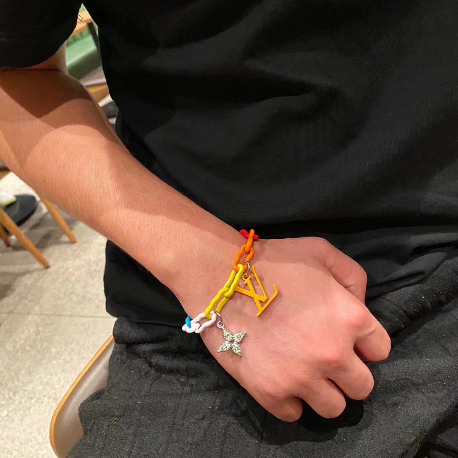LV Bracelet 131204A