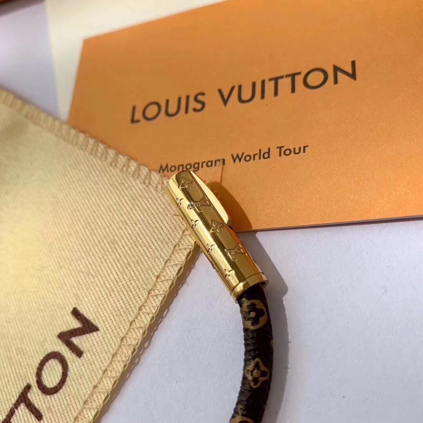 LV CONFIDENTIAL BRACELET M6334F