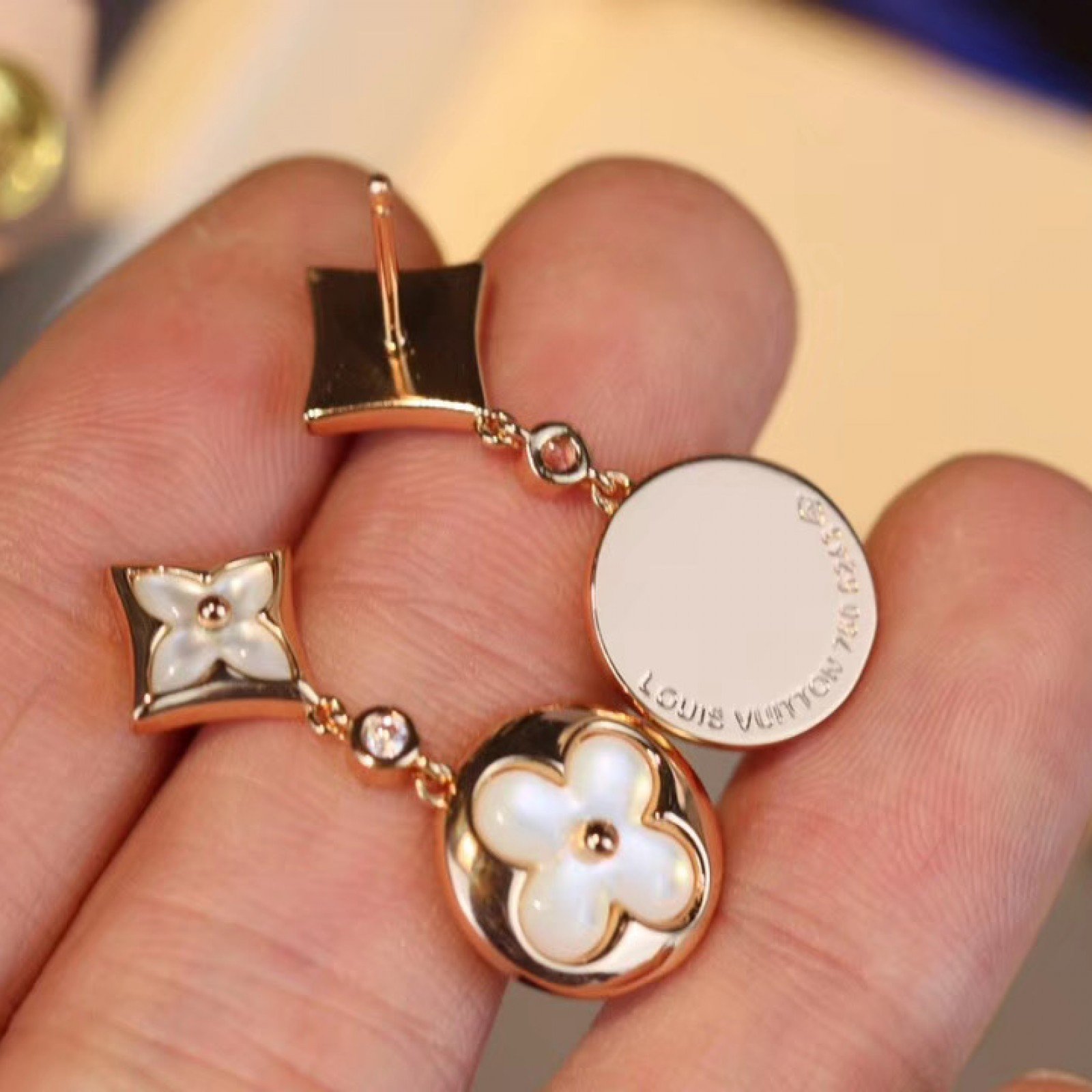 LV Earrings 111021V