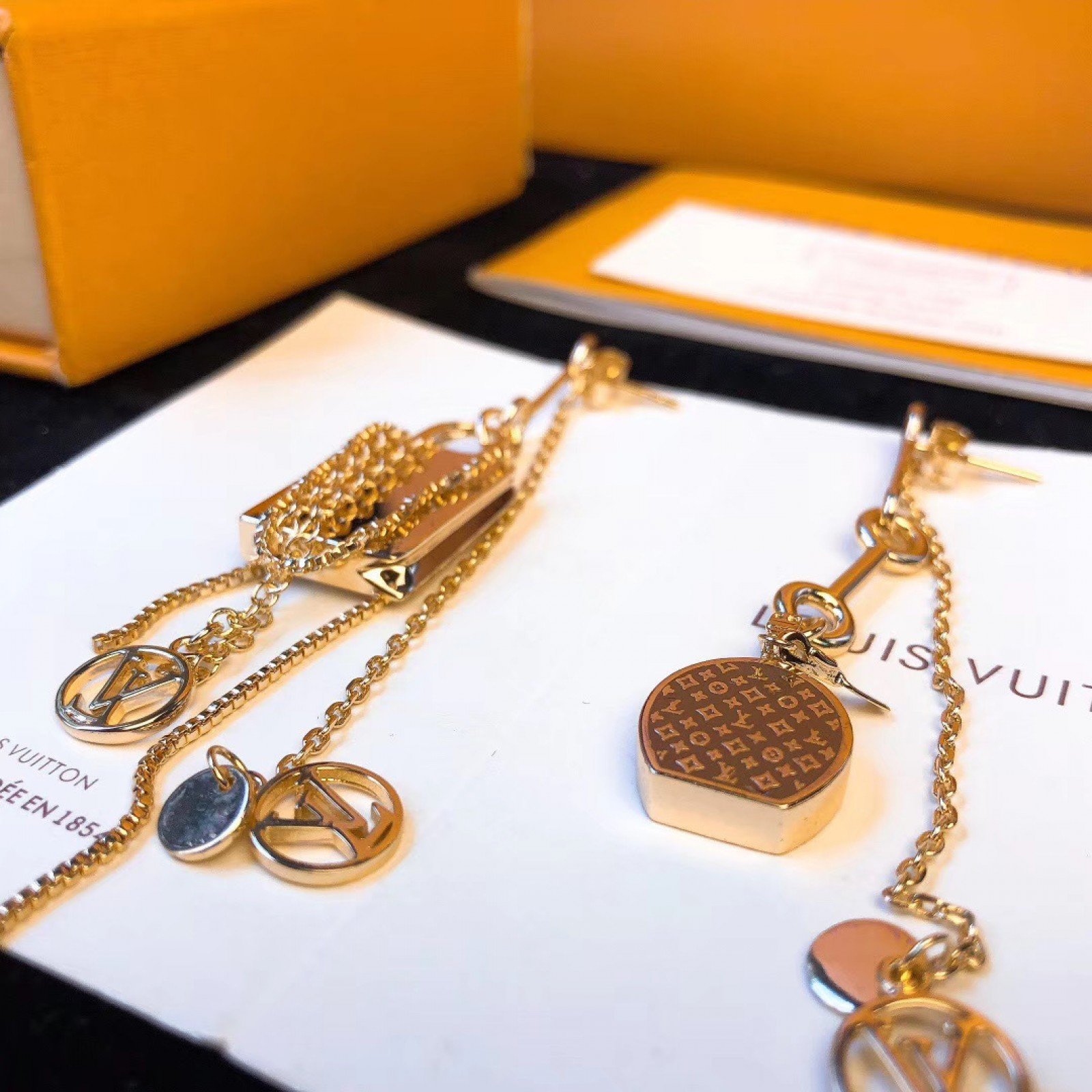 LV Earrings 111117N