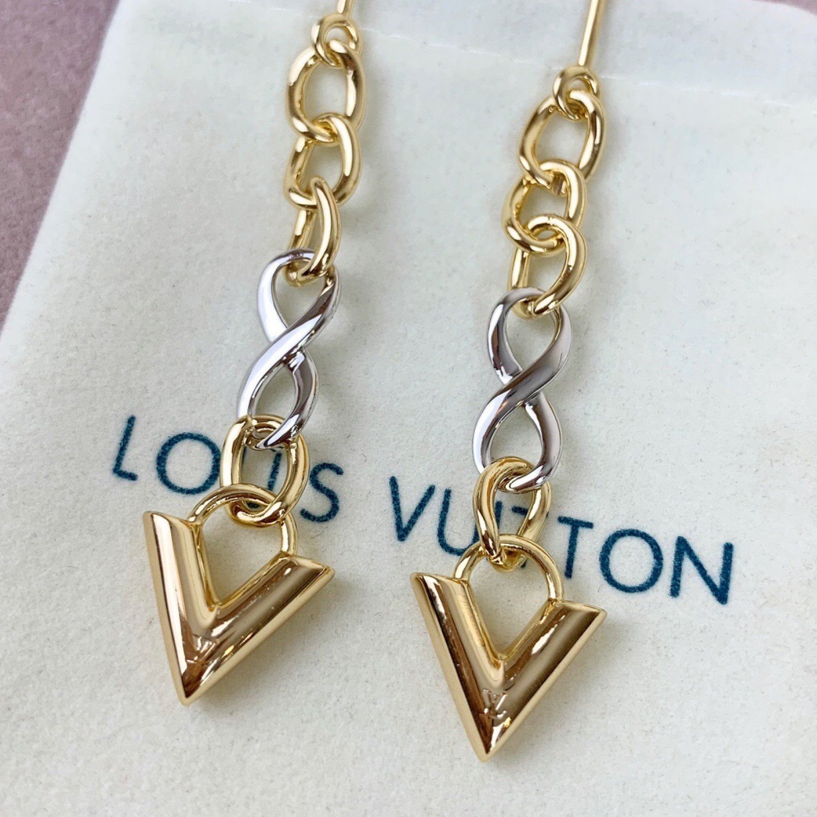 LV Earrings 111210F