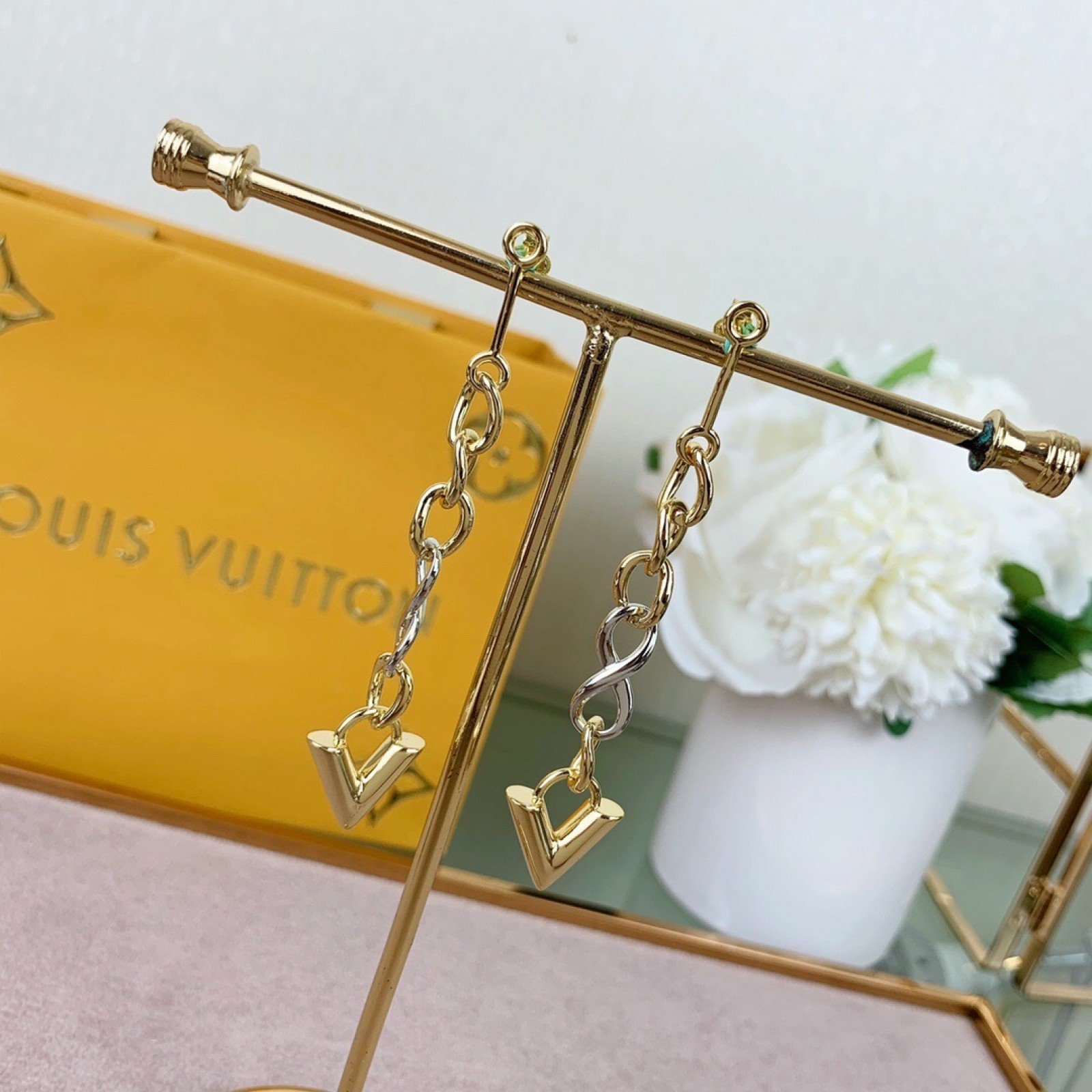 LV Earrings 111210F