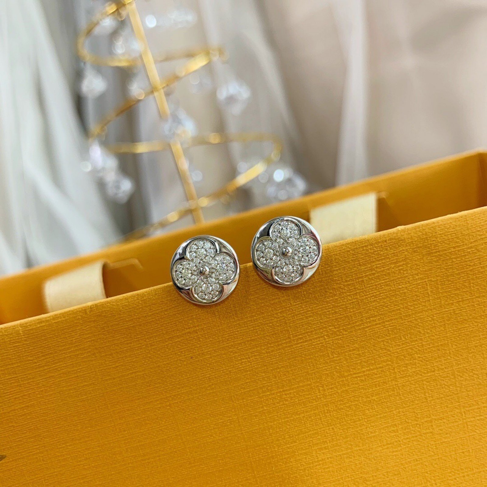 LV Earrings 111210G