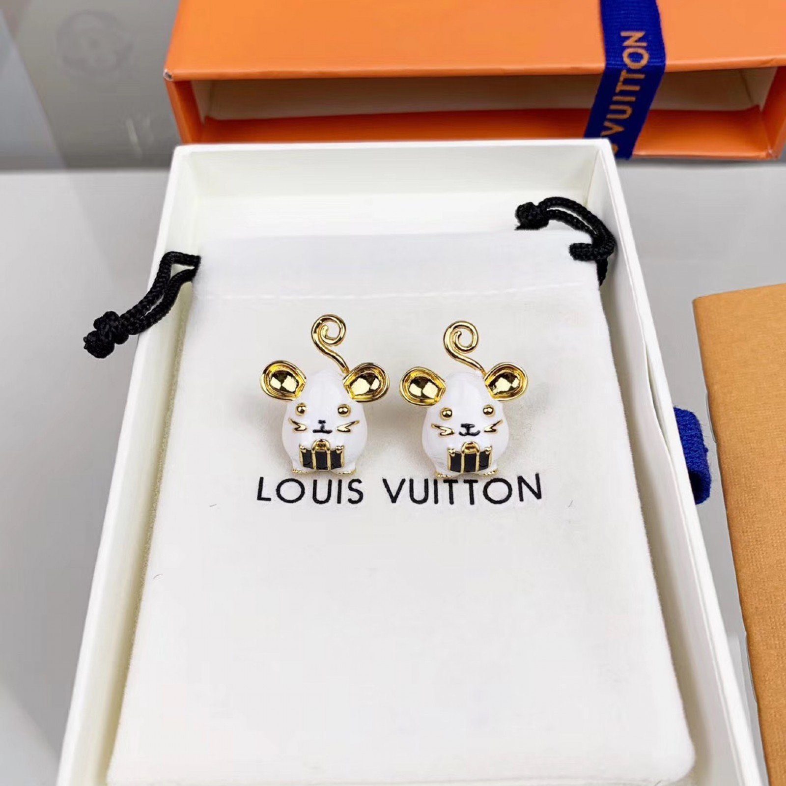 LV Earrings 120416E