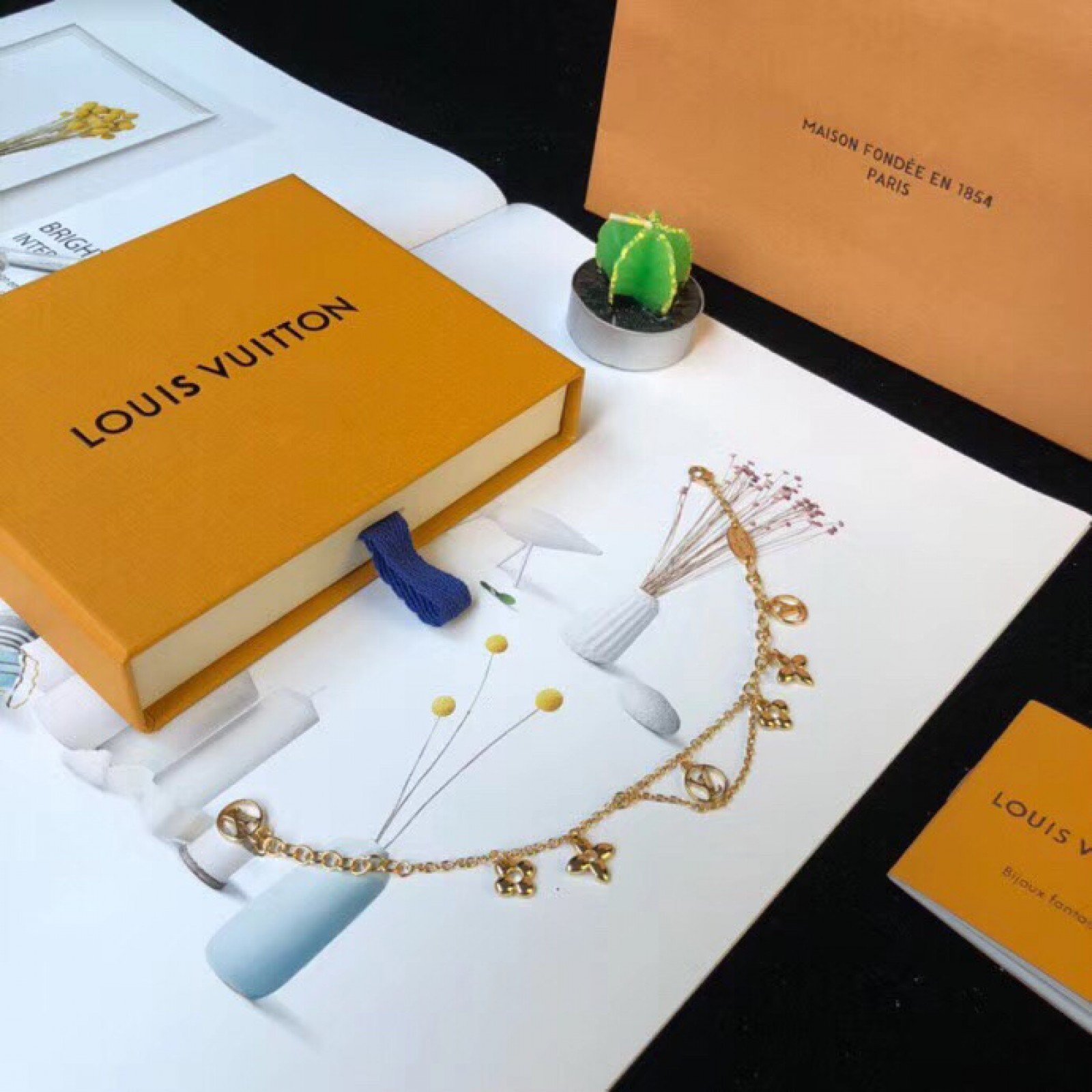 LV Jewelry 81226G
