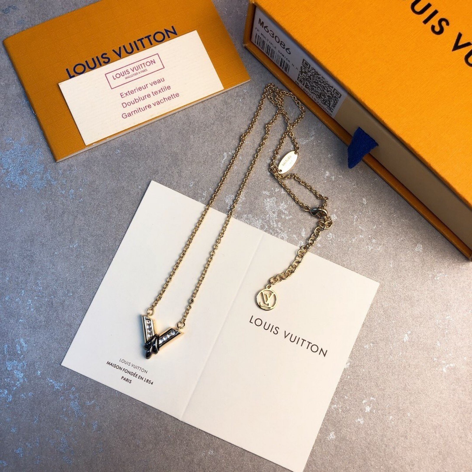 LV Necklace 111227B