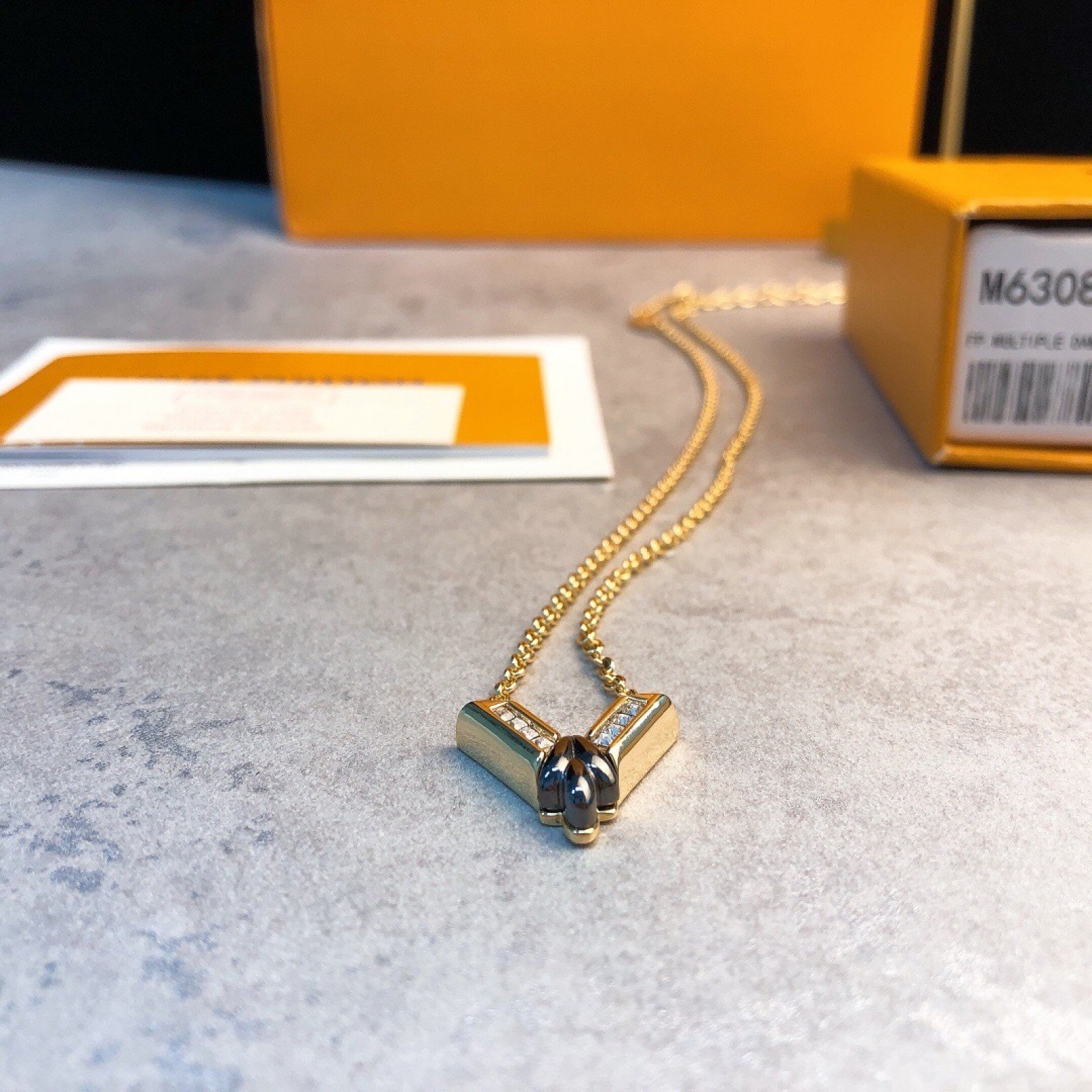 LV Necklace 111227B