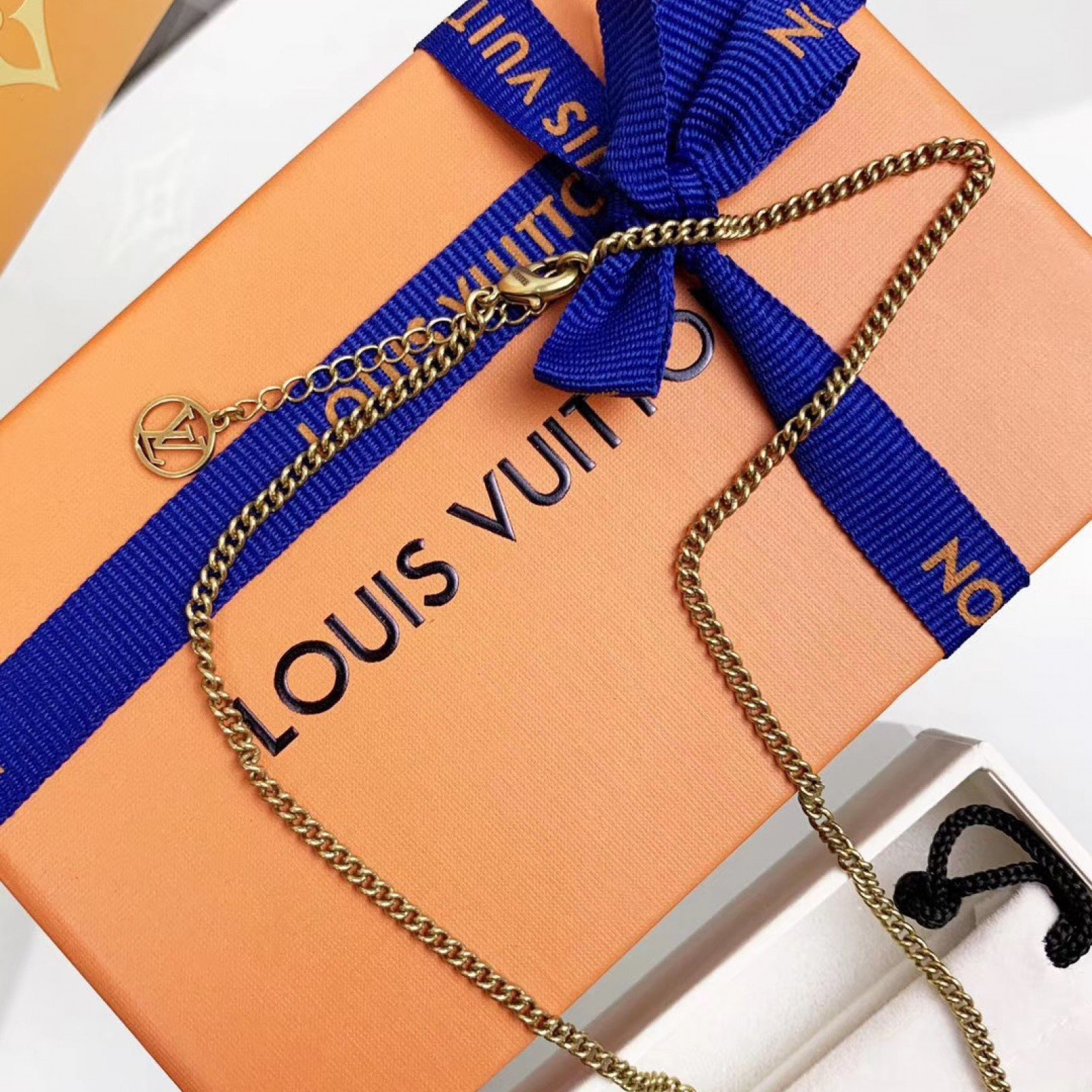 LV Necklace 120416F