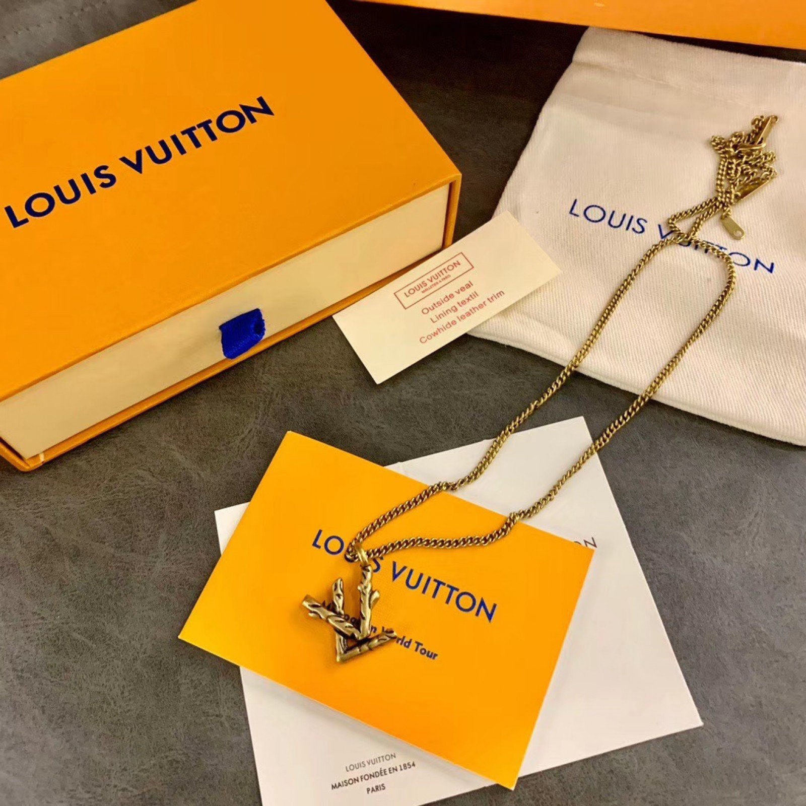 LV Necklace 120416R