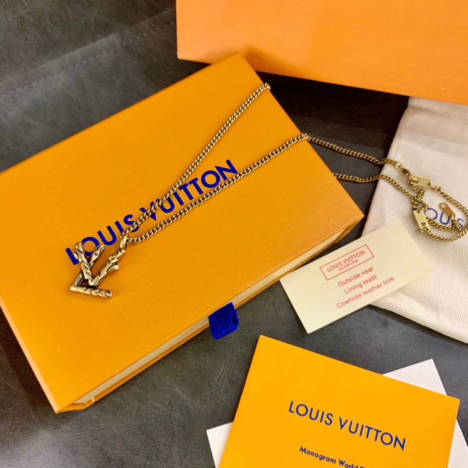 LV Necklace 120416R