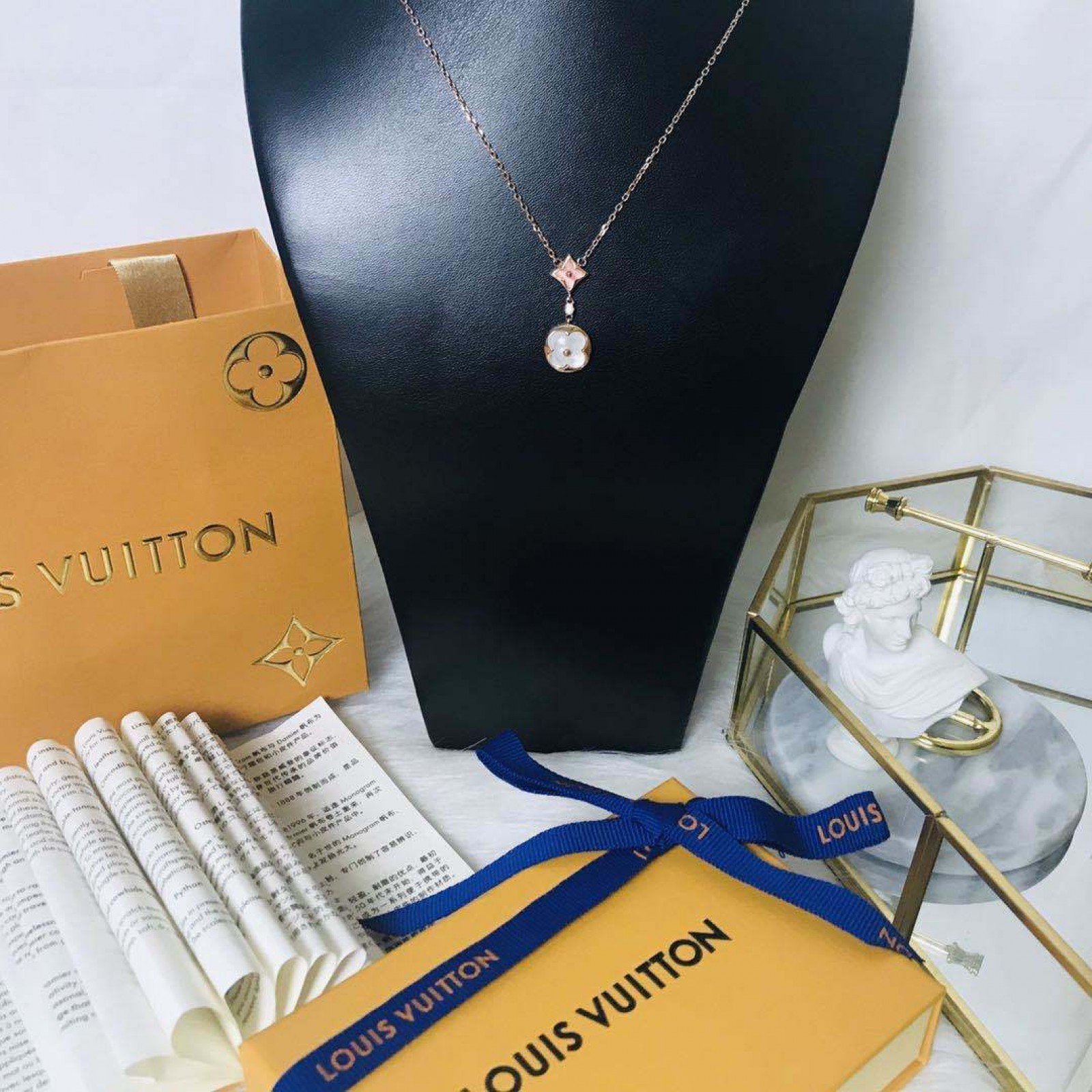 LV Necklace 120916B