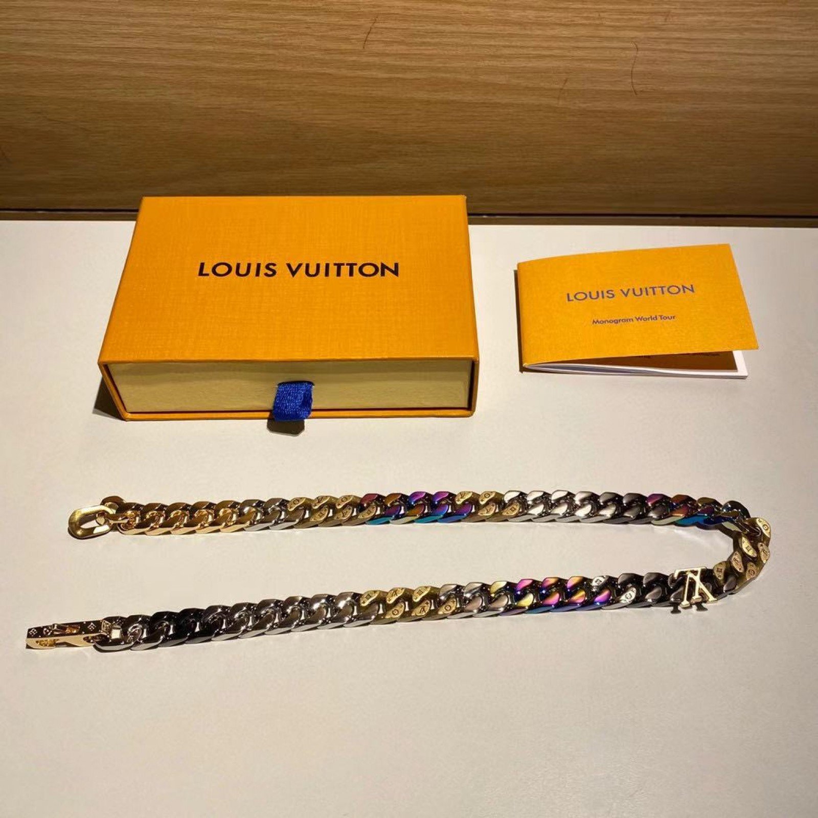 LV Necklace 131025A