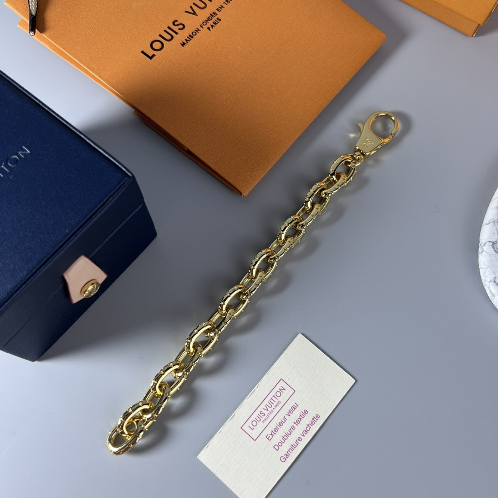LV Necklace 231026N