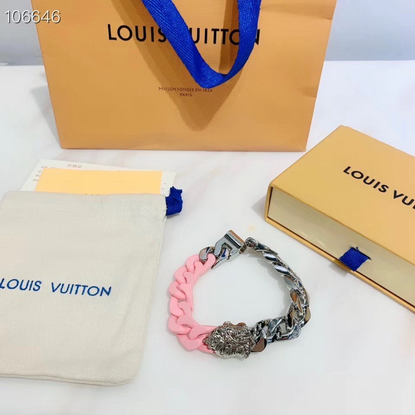 LV SCULPTURE BRACELET MP2630
