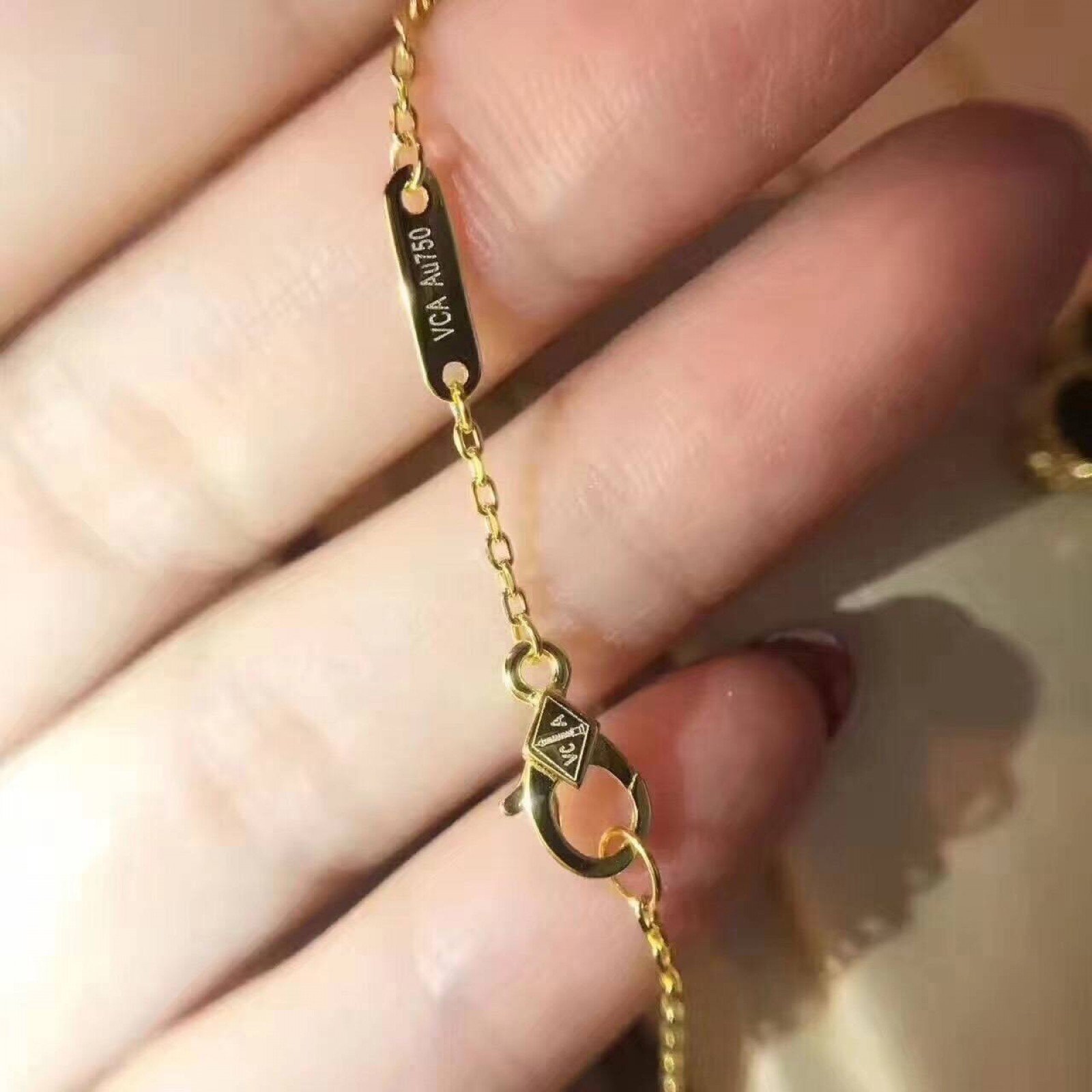 Van Cleef & Arpels Jewelry 71211D