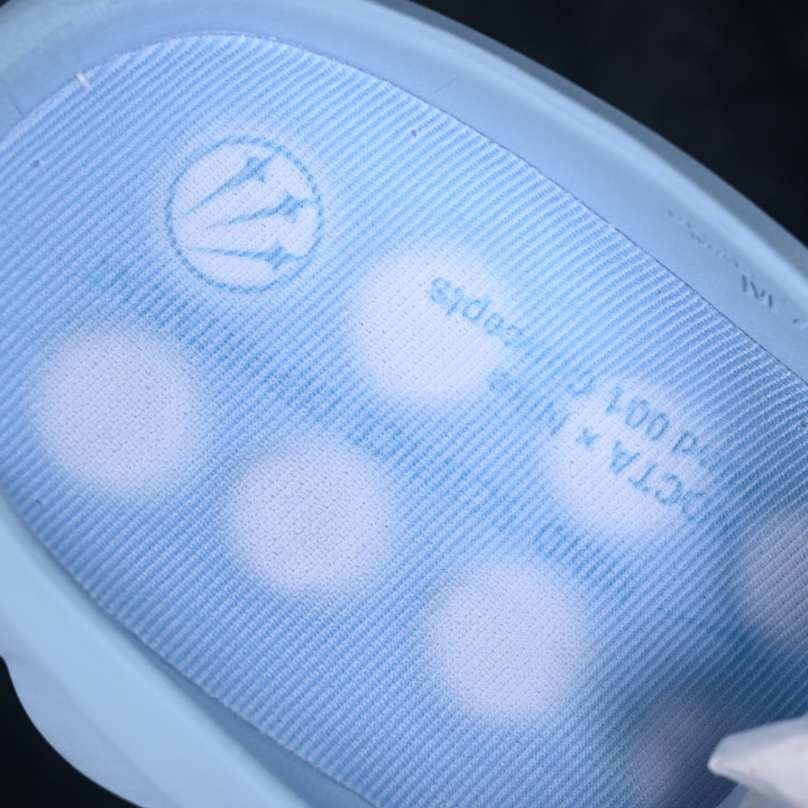 HY5028 001 MIND 001 MASSAGE SLIPPERS BLUE/BLUE/BLUE WOMAN:38 39 MAN:40 47.5