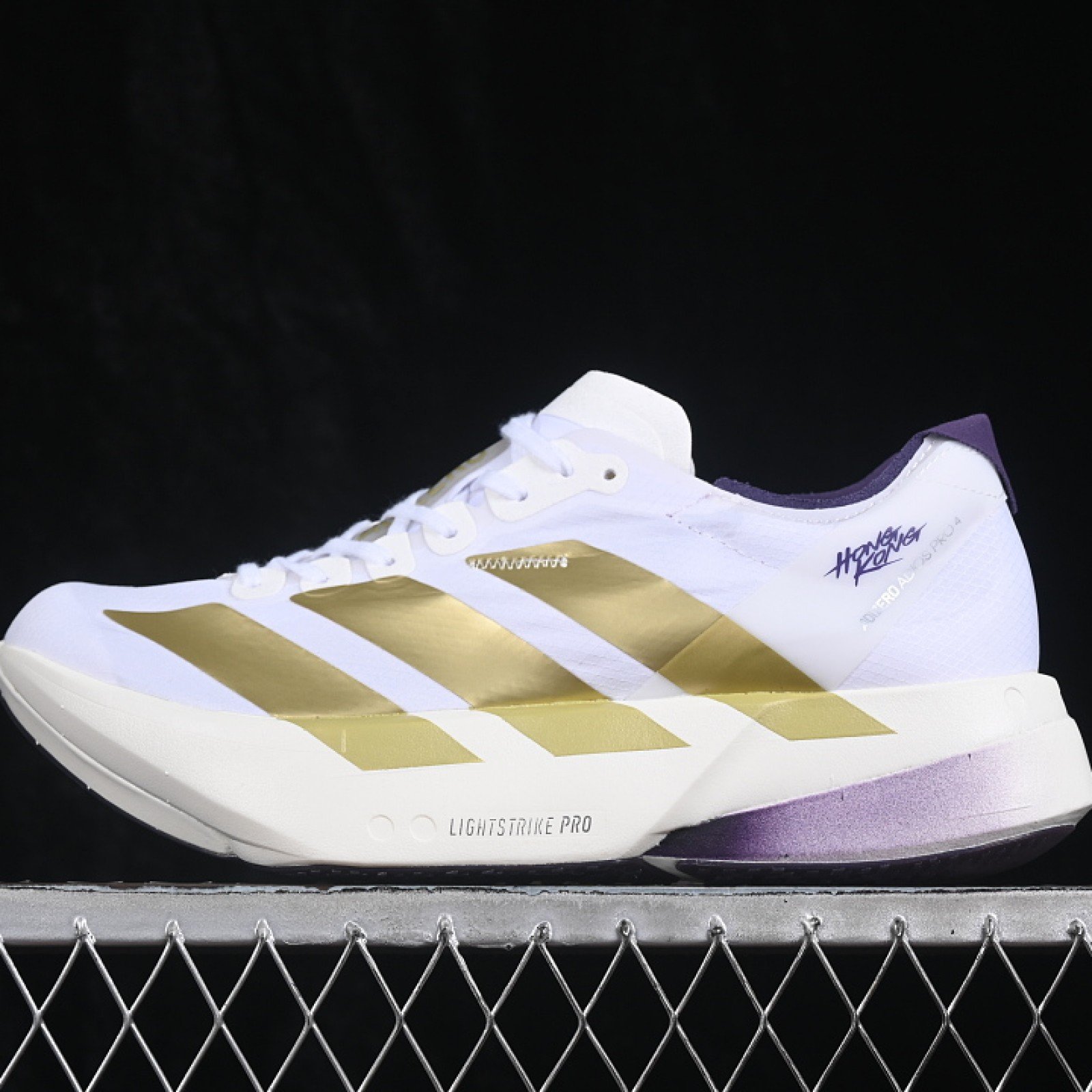 KH6359 ADIZERO ADIOS PRO 4 CLOUD WHITE/GOLD METALLIC/AURORA PLUM WOMAN:36 39 MAN:40 46