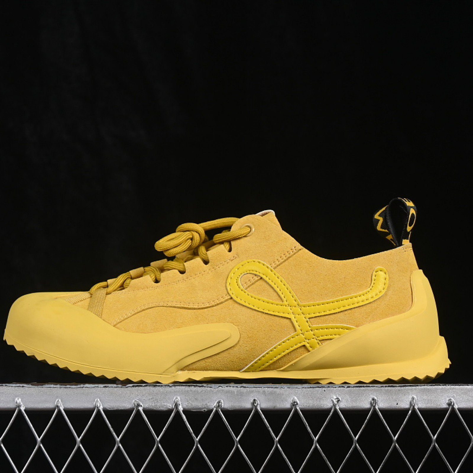 LLBR282X02 LOW TOP CASUAL LIFESTYLE SHOES YELLOW/YELLOW/YELLOW WOMAN:35 39 MAN:40