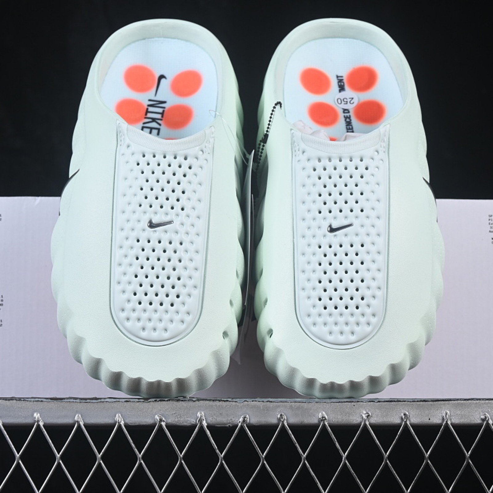 HQ4309 300 NEUROSCIENCE FOOT MASSAGE SLIPPERS BLUE/LIGHT BLUE WOMAN:36 39 MAN:40 47.5